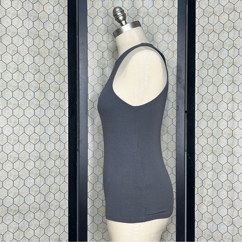 Stelen Ribbed Tank Top - Picture 2 of 8